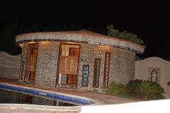 560244_637877409571389_1498288406_n