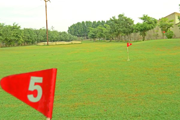 9 Hole Golf Course